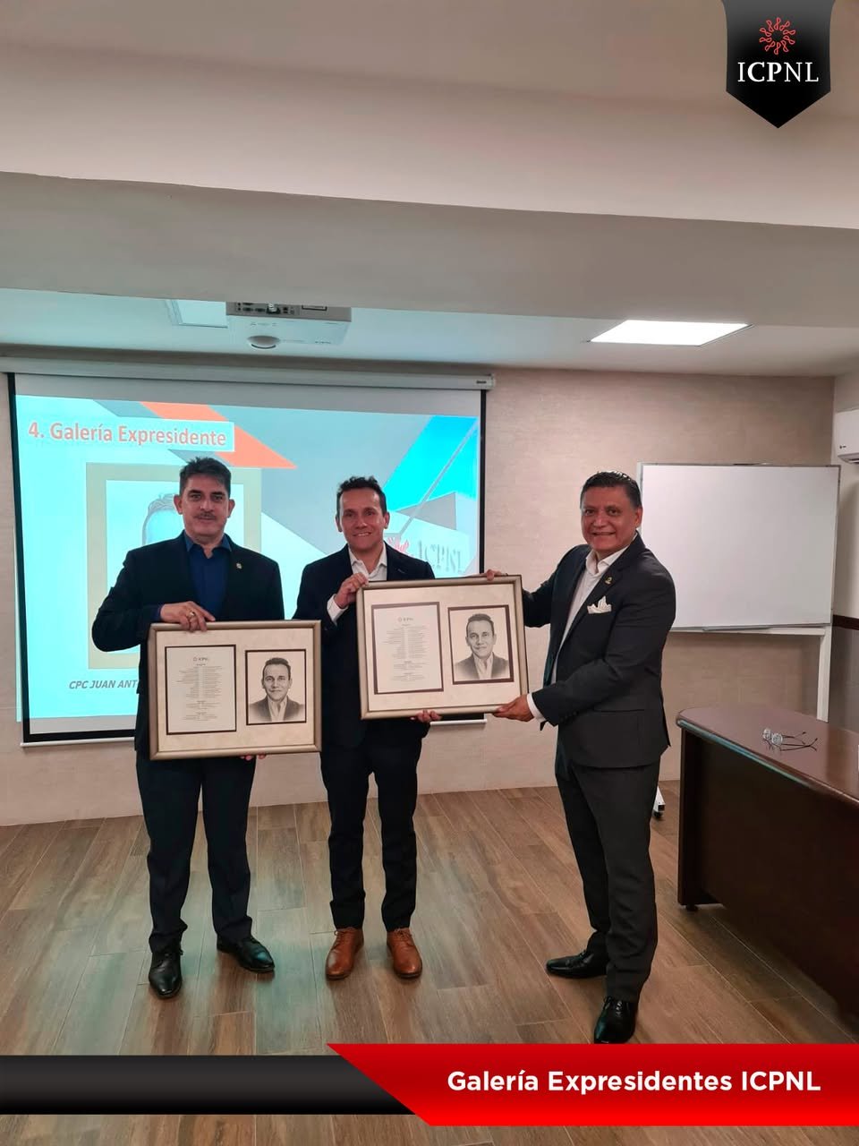 Entrega de retrato como Expresidente (gestión 2023) a CPC Antonio Rodríguez