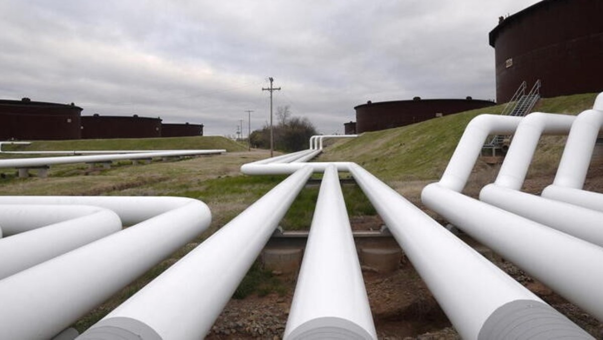 Precios del petróleo apenas varían antes de negociaciones nucleares entre EU e Irán