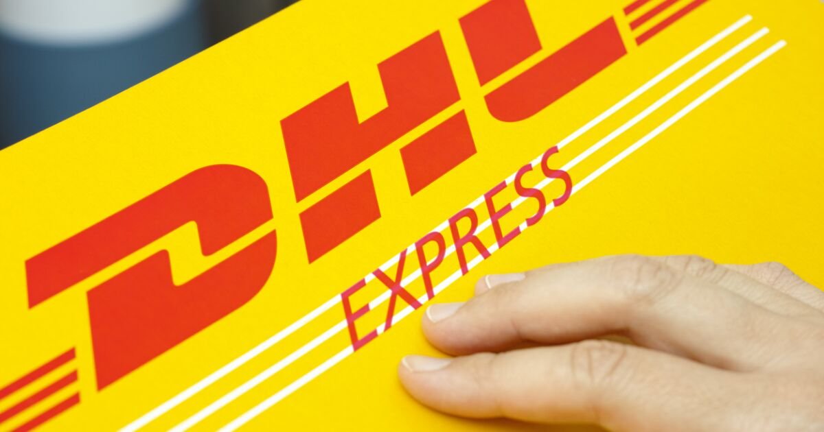 DHL pausa operaciones en EAU por el conflicto: se va a Kuwait por el momento