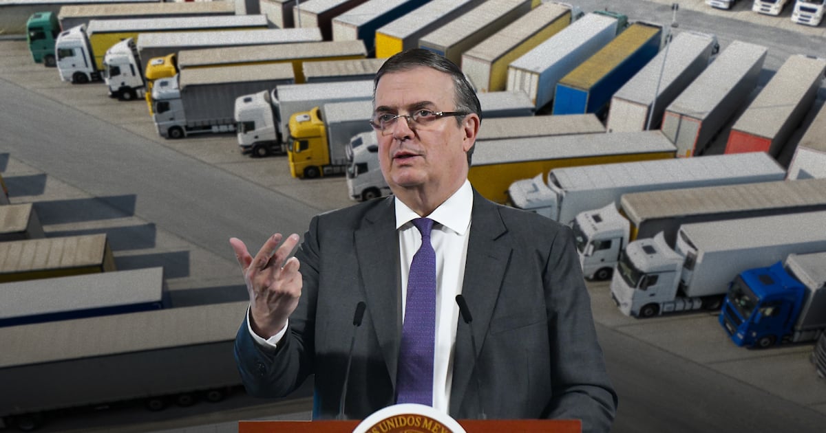 ‘Renuévame el tráiler’: Ebrard anuncia incentivos fiscales para nuevos vehículos pesados