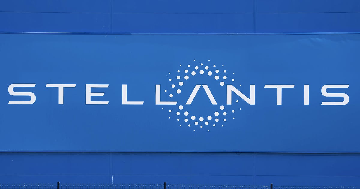 Stellantis se alía con Microsoft y ‘miran al futuro’: Ofrecerán ciberseguridad y servicios hechos con IA