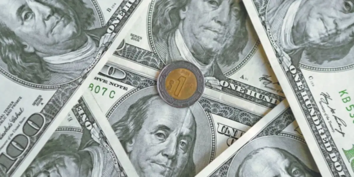 Peso mexicano opera estable frente al dólar a la espera de noticias de diálogo entre EU e Irán
