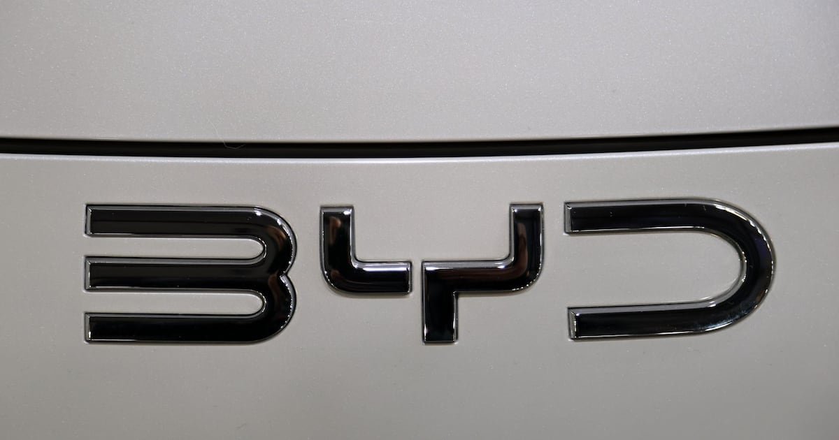 Tiempo de ‘vacas flacas’ para BYD: Acelera endeudamiento en medio de crisis de ventas