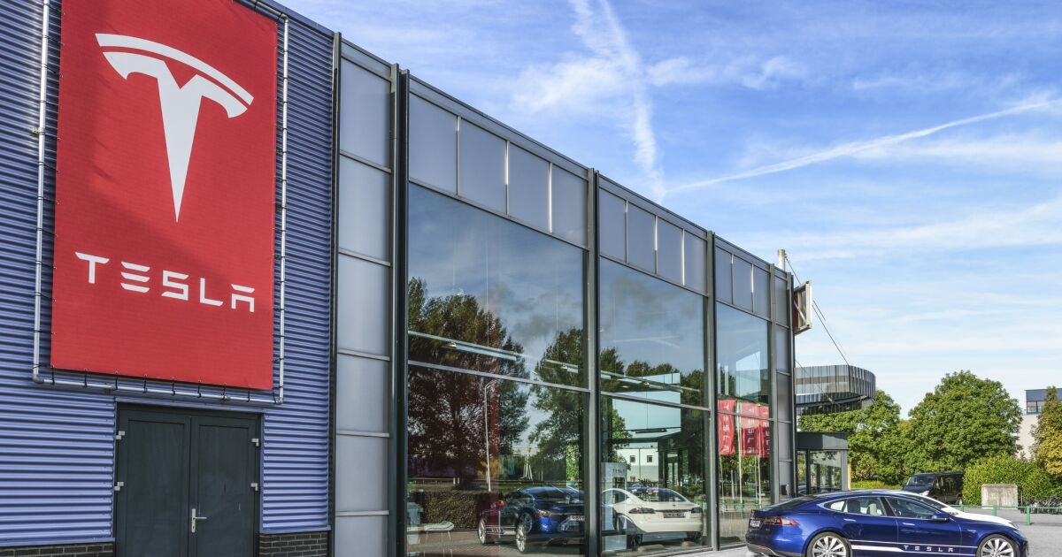 No fue Elon Musk: quiénes fundaron realmente Tesla y cómo se borró parte de su historia