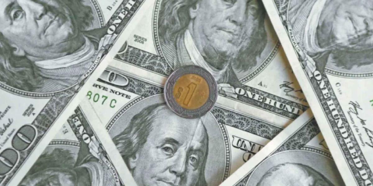 Peso mexicano se aprecia frente al dólar, pero perfila una caída semanal acumulada