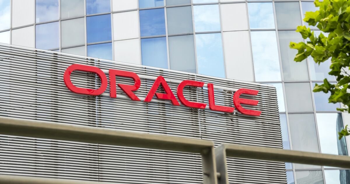 Oracle despide a miles de personas, pero aumenta su gasto en IA