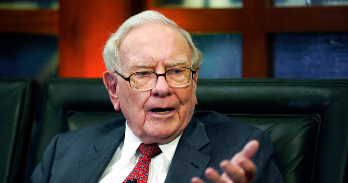 Warren Buffett confiesa que se precipitó al vender las acciones de Apple: ‘Las vendí demasiado pronto’