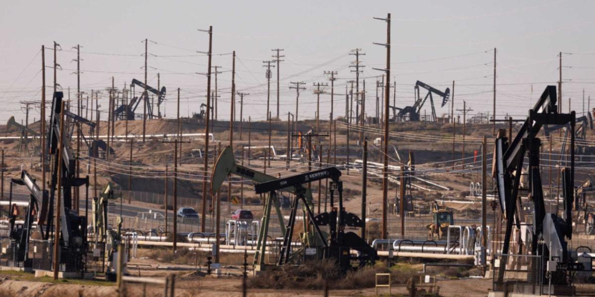 Petróleo cae más de 5% ante optimismo de un posible acuerdo sobre la guerra en Oriente Medio