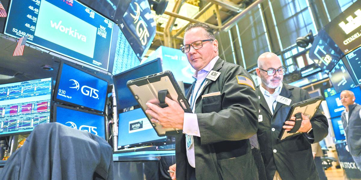 Acciones de SpaceX, Alphabet y Amazon caen por temores por el gasto en inteligencia artificial