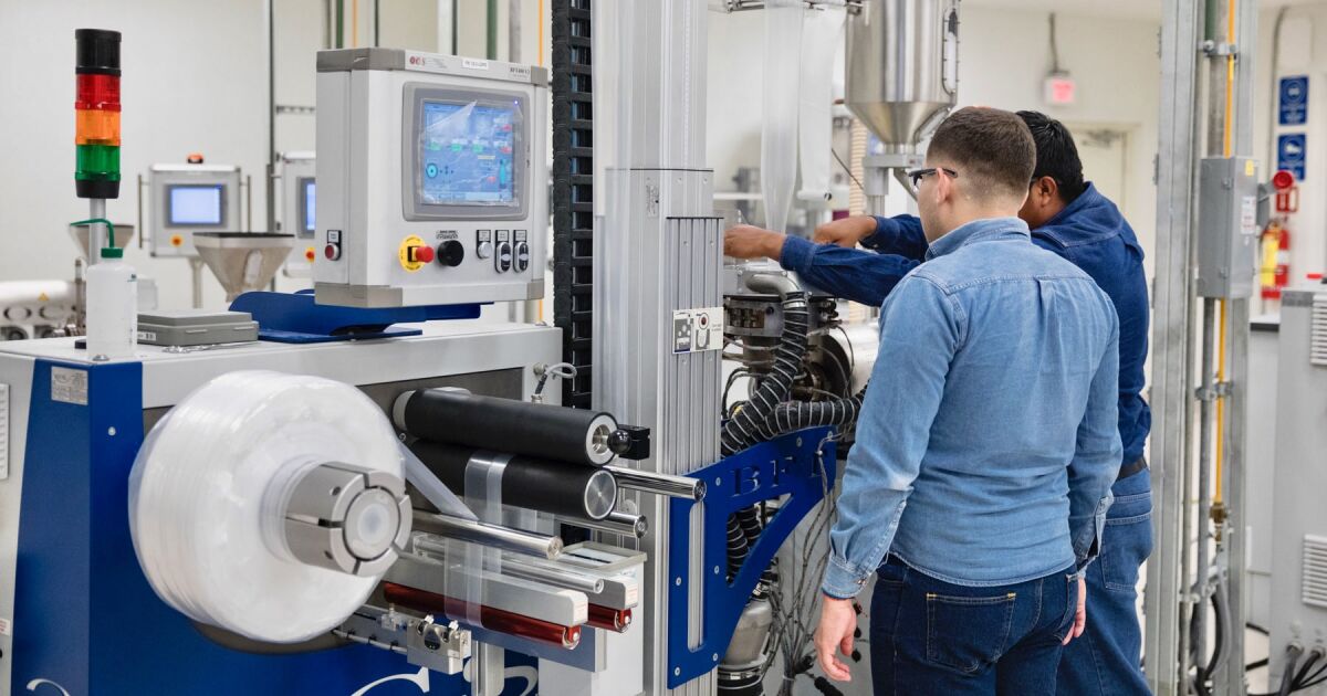 Fabricantes de plástico ven en el T-MEC una oportunidad para frenar la competencia de productos chinos