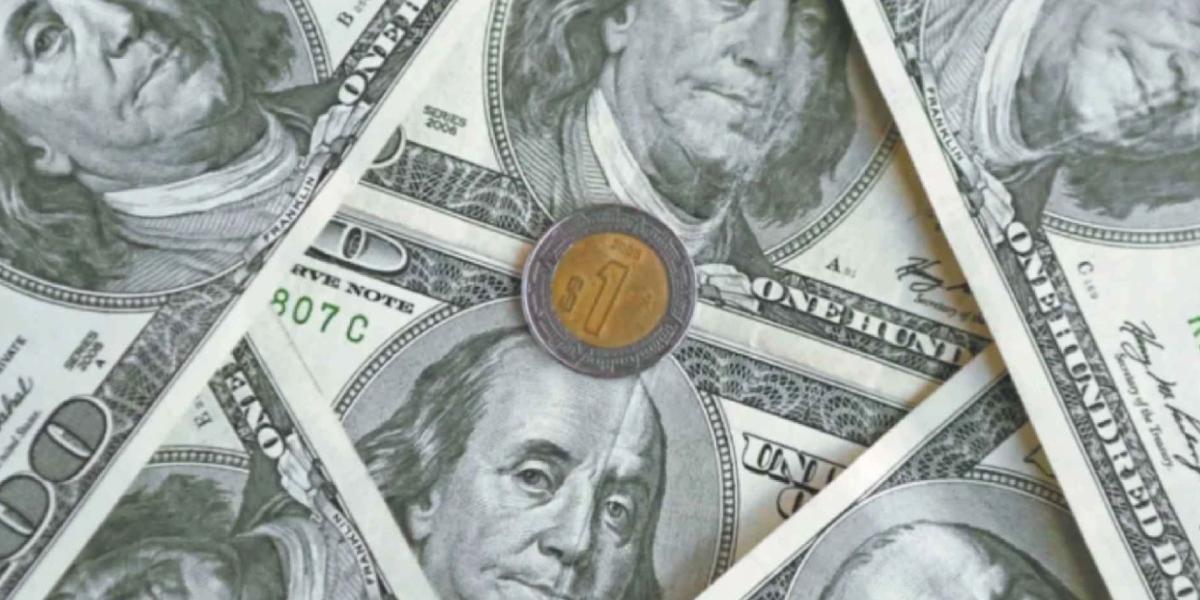 Peso mexicano inicia la semana con ligera recuperación ante el retroceso del dólar