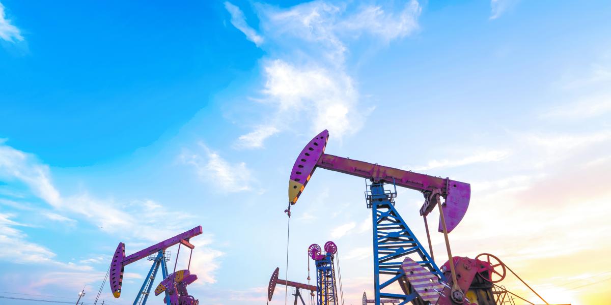Precio del petróleo repunta en medio de la incertidumbre sobre un acuerdo entre EU e Irán