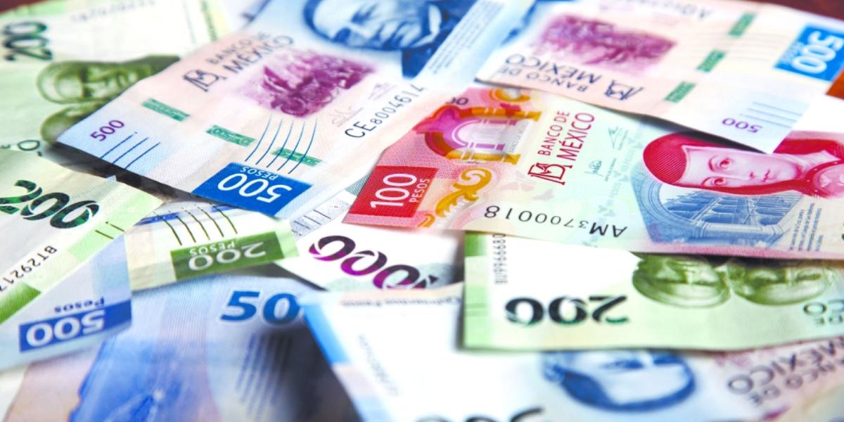 Peso mexicano avanza frente al dólar tras avances de EU e Irán hacia un acuerdo de paz