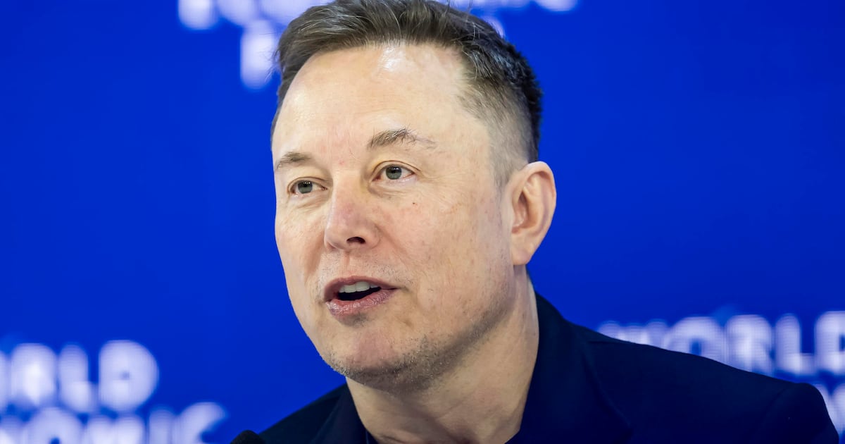 Elon Musk se convierte en el primer billonario del mundo