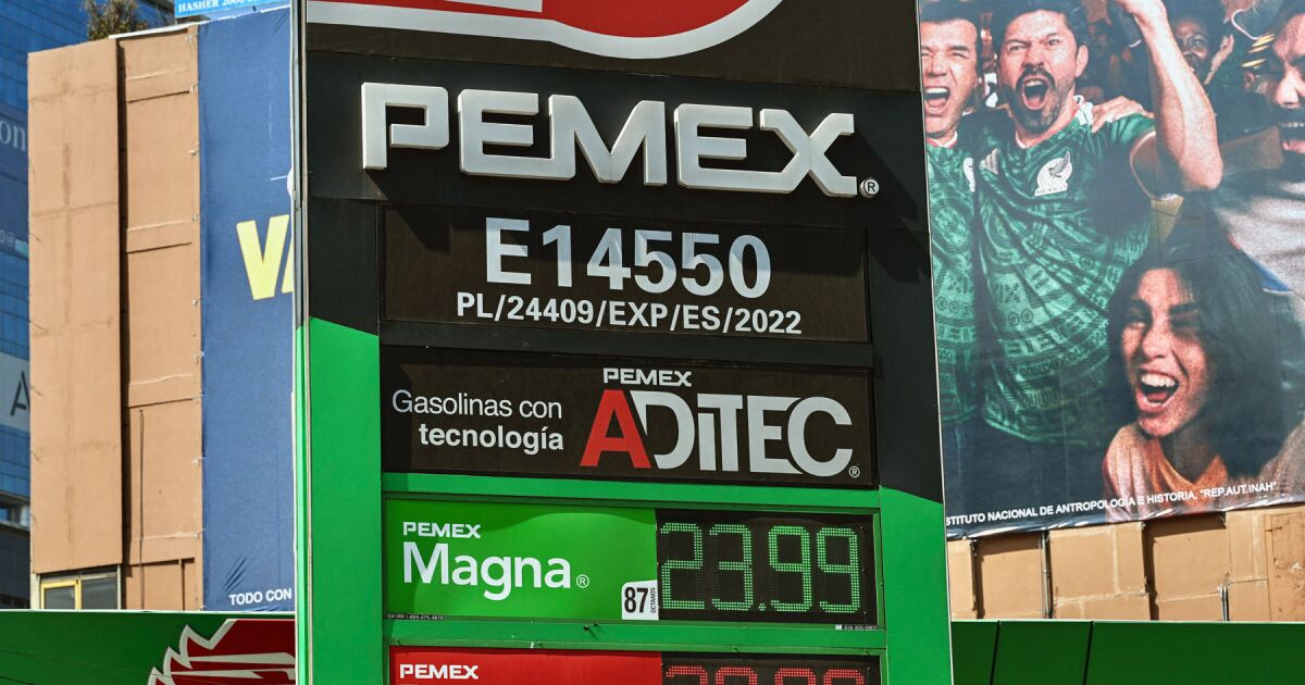 El petróleo cayó 33%, pero la gasolina no bajará al mismo ritmo