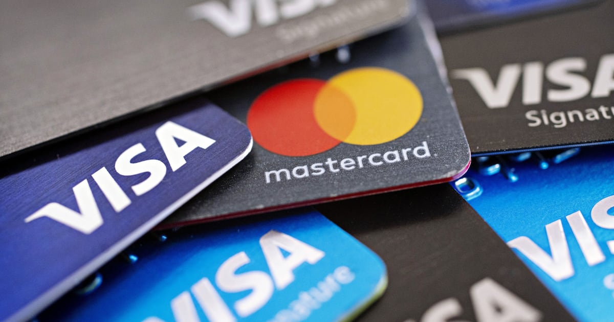 CEO de Visa despide a 2 mil 600 empleados por ‘culpa’ de la IA: ‘Aceleró la manera en que se trabaja’