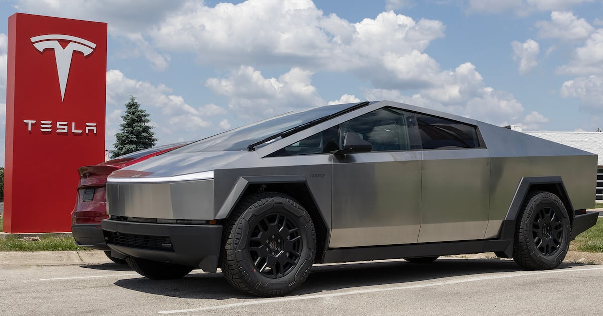 ¿La Cybertruck es la decepción de Musk? Amenaza con superar a Ford Edsel, el mayor fracaso automotriz