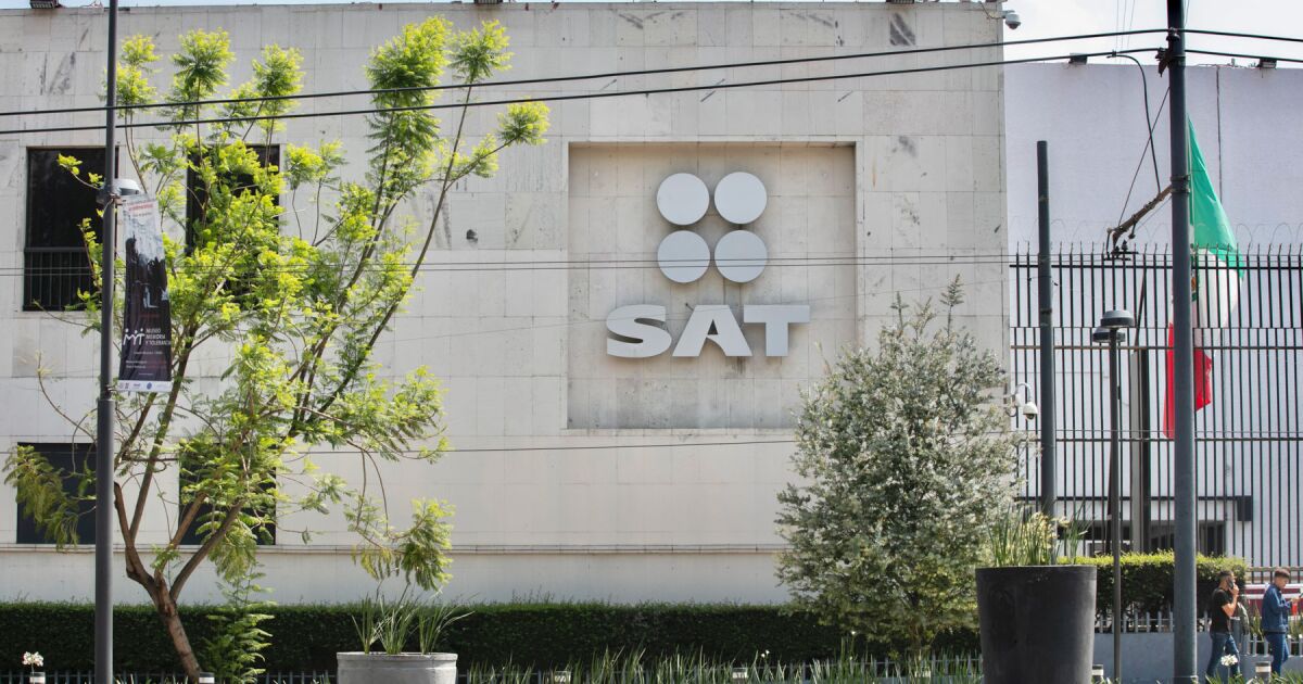 La fiscalización del SAT pierde fuerza y recauda 49% menos por cada auditoría