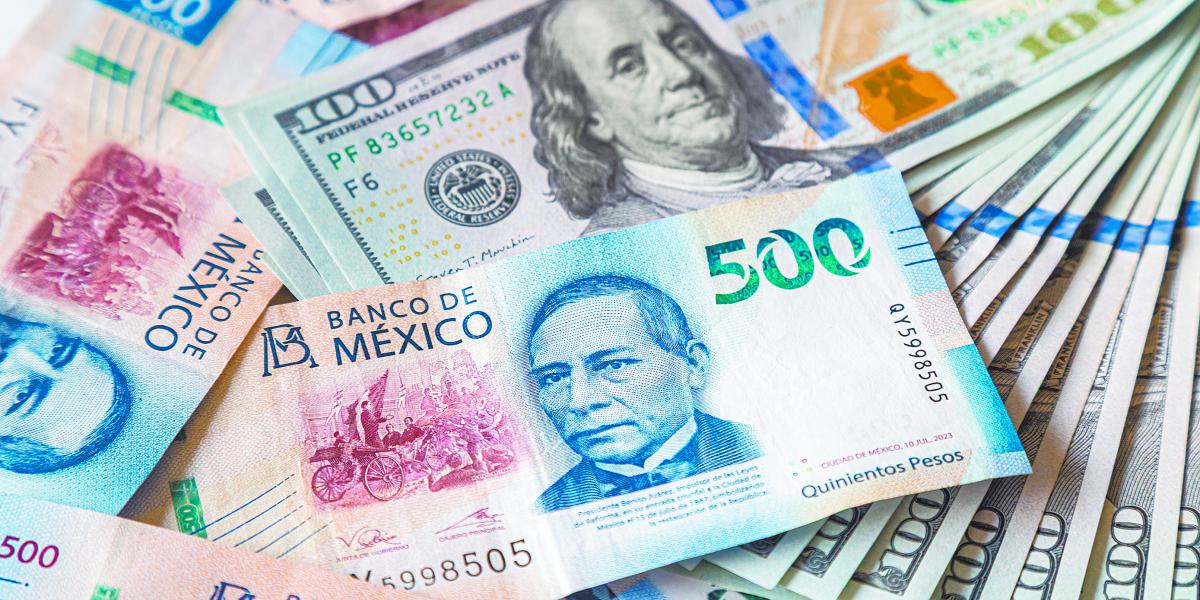 Peso mexicano rompe la barrera de 17 unidades por primera vez desde junio de 2024