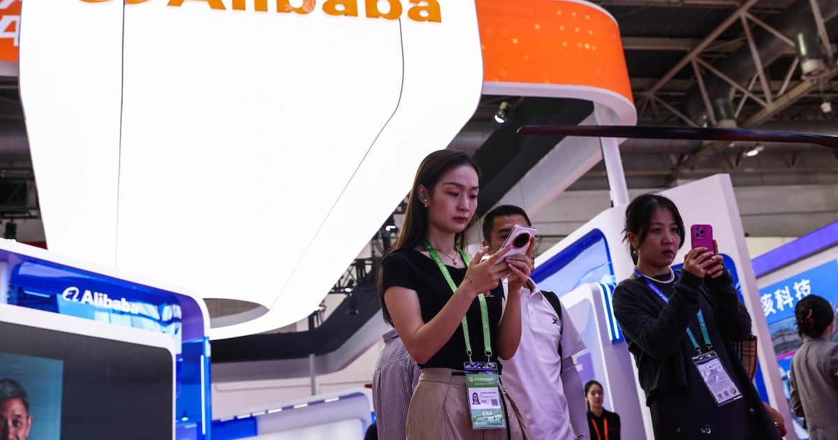 Acciones de Alibaba se disparan por el lanzamiento Alipay, nueva plataforma de comercio electrónico