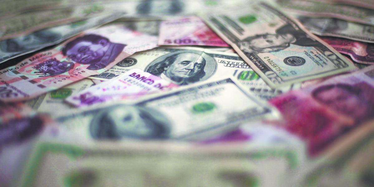 Peso mexicano se deprecia levemente frente al dólar ante preocupaciones sobre Oriente Medio