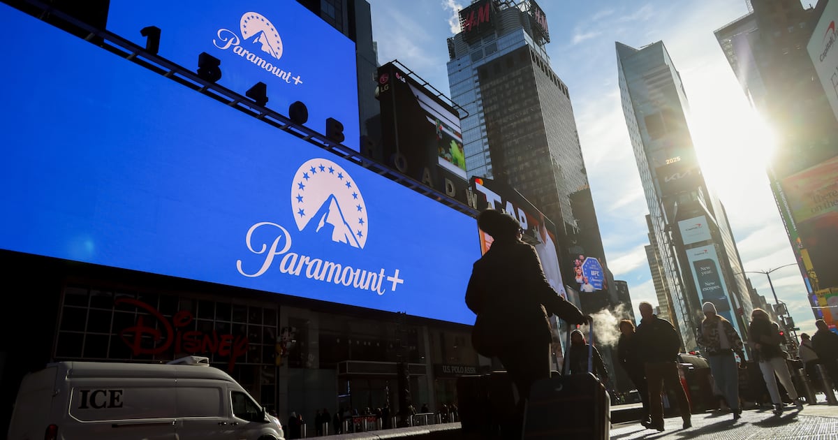 Asesinan a la vicepresidenta de Bank of America, cerca de Times Square: ‘Mujer la apuñaló en el abdomen’