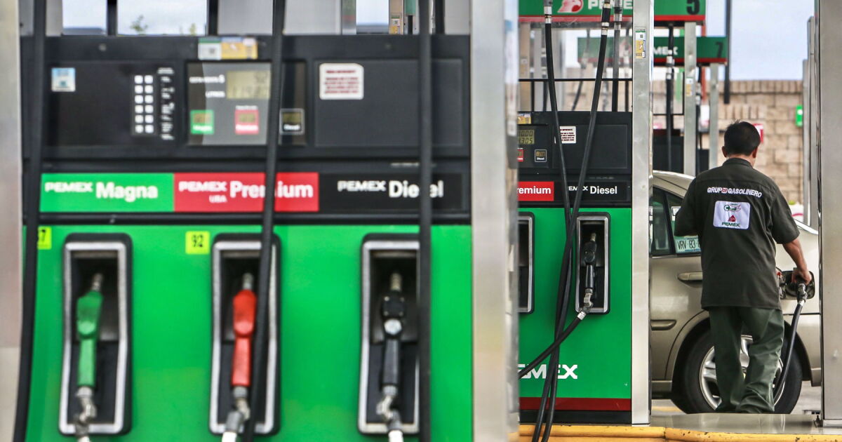 Hacienda continúa con baja de impuestos a gasolinas, diésel va por segunda semana con cero IEPS