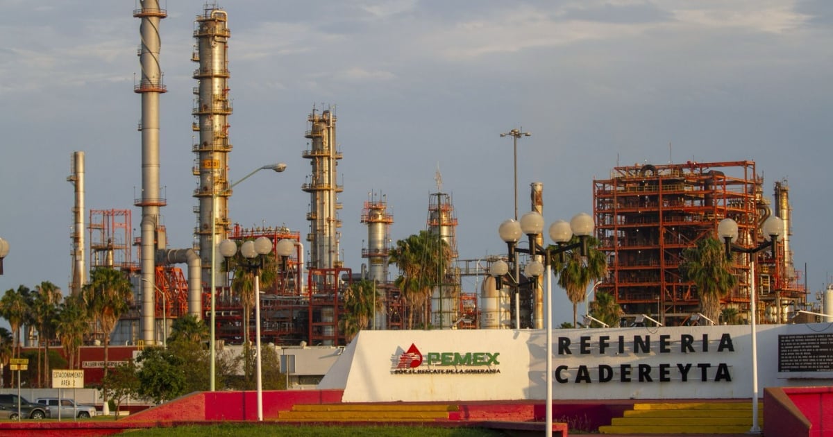 Pemex incumple con calendario de estadísticas petroleras: ‘Se le pasa’ actualizar información operacional