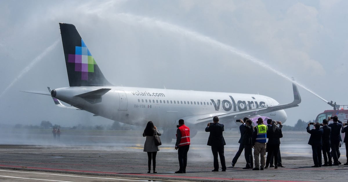 Volaris dejará de volar en el aeropuerto de Tulum; suspende operaciones y venta de vuelos